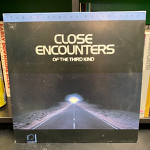 Load image into Gallery viewer, Close Encounters of the third kind laserdisc